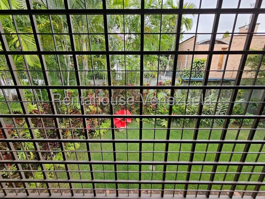 Casa (Duplex) en Venta en La Floresta, Distrito Metropolitano - 53