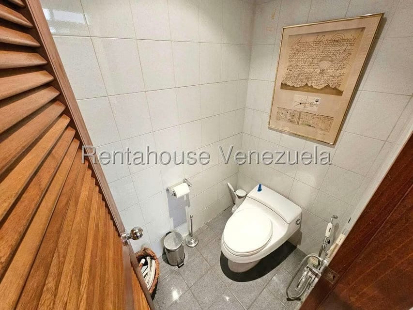 Casa (Duplex) en Venta en La Floresta, Distrito Metropolitano - 61