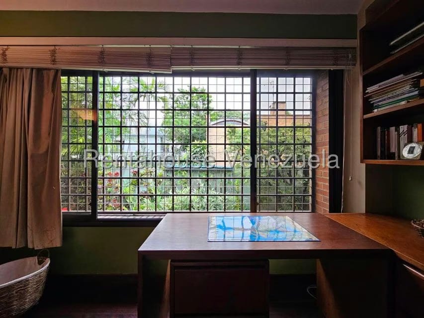Casa (Duplex) en Venta en La Floresta, Distrito Metropolitano - 63