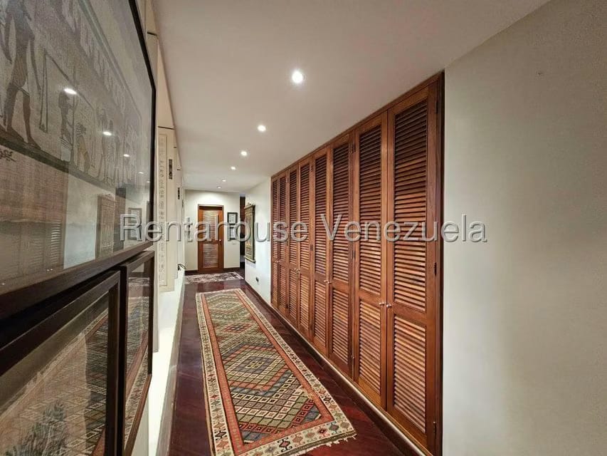 Casa (Duplex) en Venta en La Floresta, Distrito Metropolitano - 66