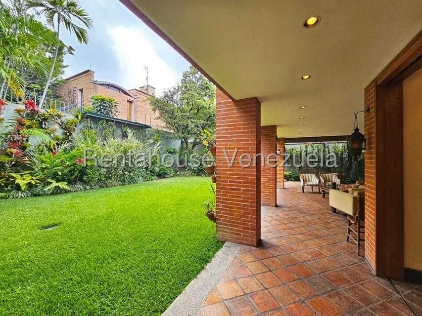 Casa (Duplex) en Venta en La Floresta, Distrito Metropolitano - 10