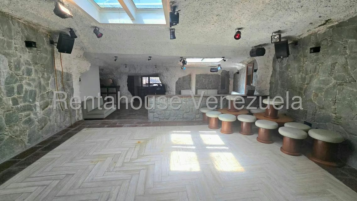 Casa (Multipes Niveles) en Venta en Colinas de Los Chaguaramos, Distrito Metropolitano - 29