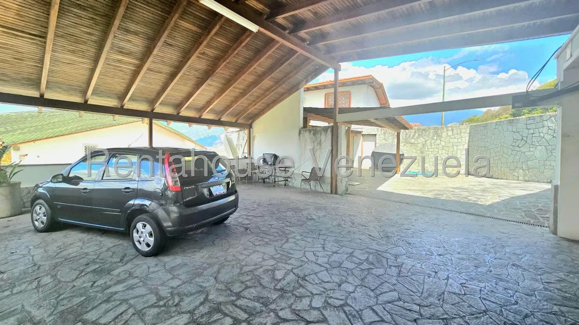 Casa (Multipes Niveles) en Venta en Colinas de Los Chaguaramos, Distrito Metropolitano - 32