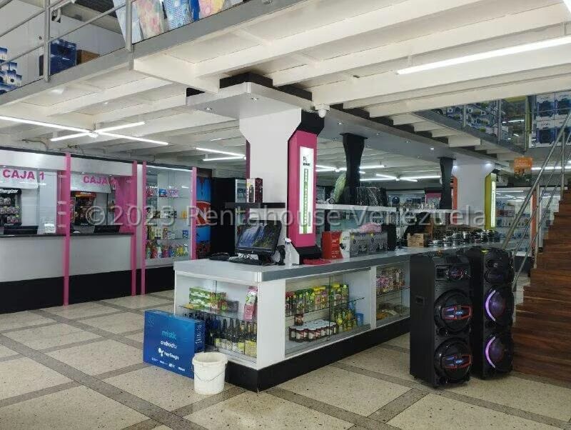 Comercial (Edificio) en Venta en Centro, Lara - 3