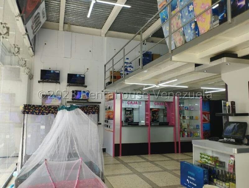 Comercial (Edificio) en Venta en Centro, Lara - 4