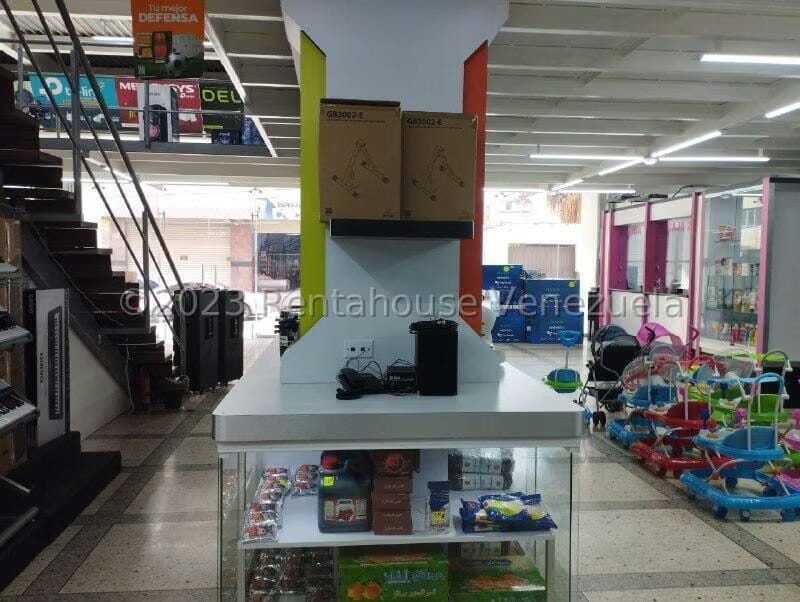 Comercial (Edificio) en Venta en Centro, Lara - 9