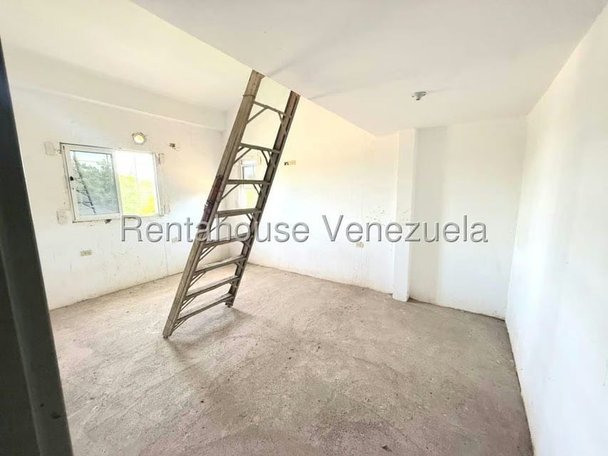 Casa (Duplex) en Venta en Avenida 34, Zulia - 14