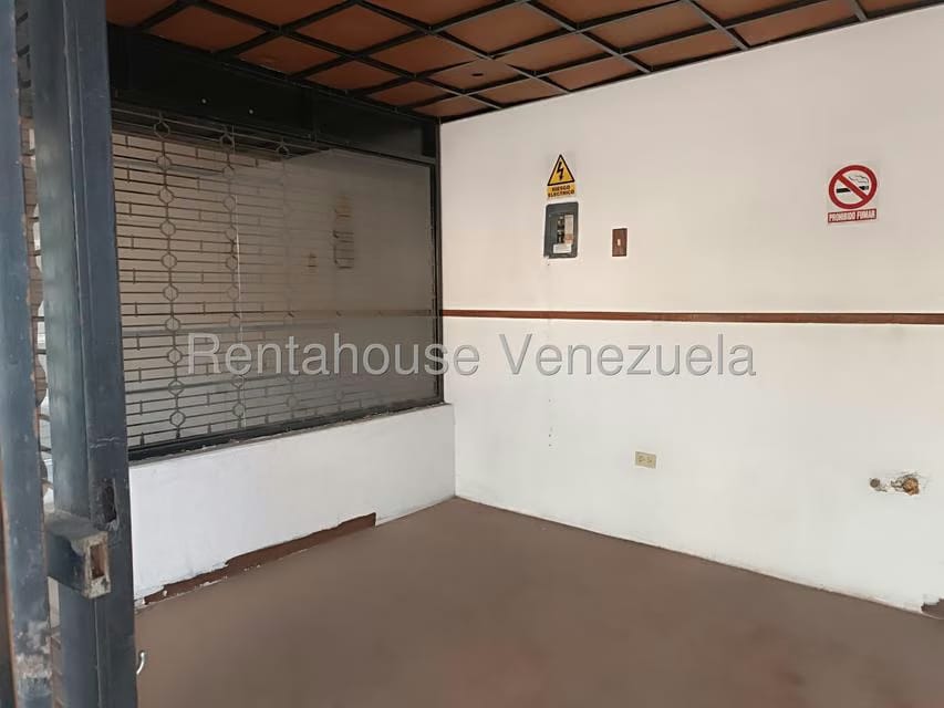 Comercial (Local Comercial) en Alquiler en El Tambor, Miranda - 8