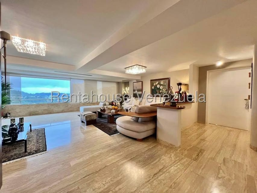 Apartamento (Duplex) en Venta en Los Samanes, Distrito Metropolitano - 2