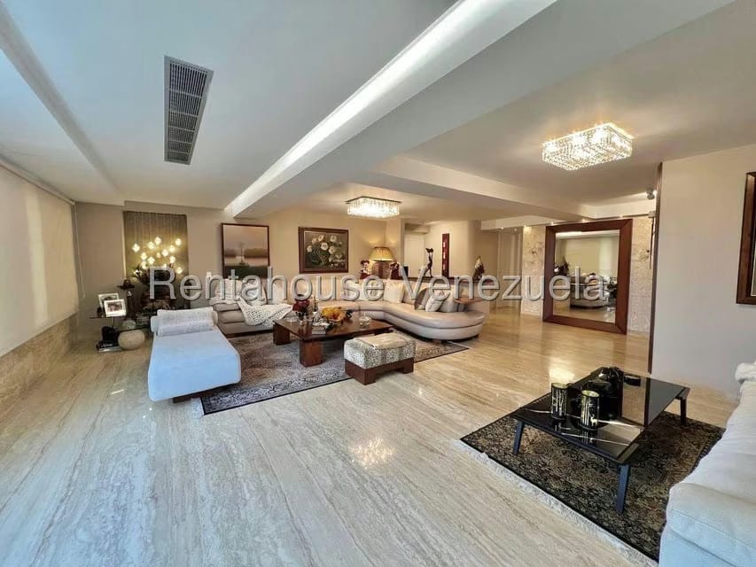 Apartamento (Duplex) en Venta en Los Samanes, Distrito Metropolitano - 4