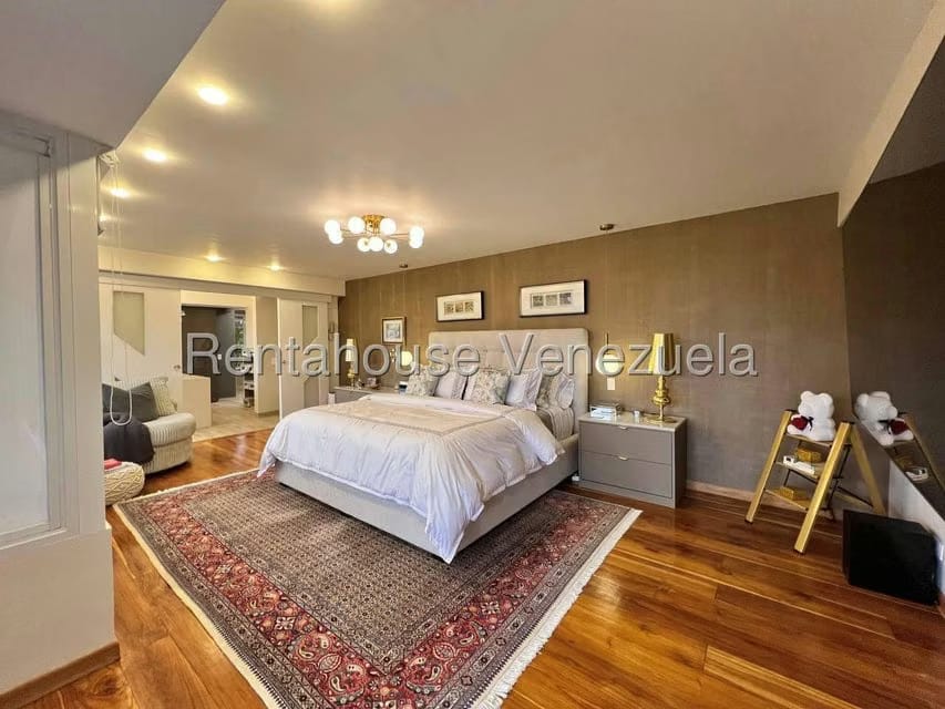 Apartamento (Duplex) en Venta en Los Samanes, Distrito Metropolitano - 32