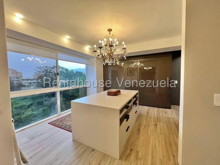 Apartamento (Duplex) en Venta en Los Samanes, Distrito Metropolitano - 34