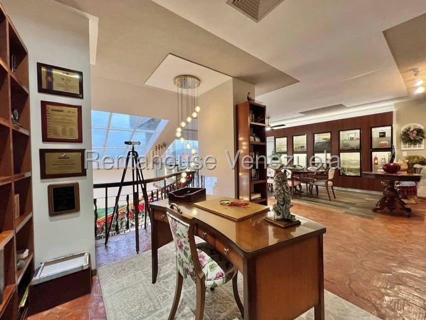 Apartamento (Duplex) en Venta en Los Samanes, Distrito Metropolitano - 50