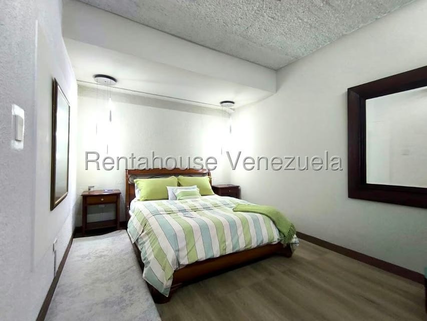 Apartamento (Duplex) en Venta en Los Samanes, Distrito Metropolitano - 59