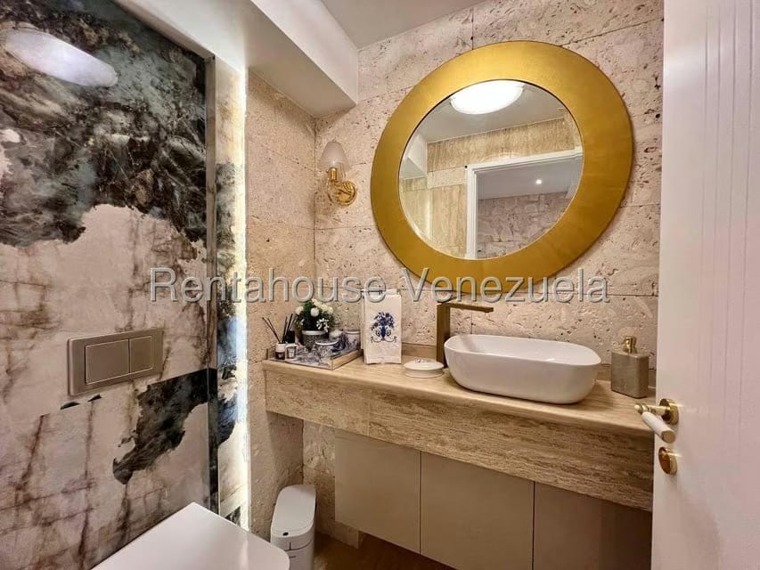 Apartamento (Duplex) en Venta en Los Samanes, Distrito Metropolitano - 9