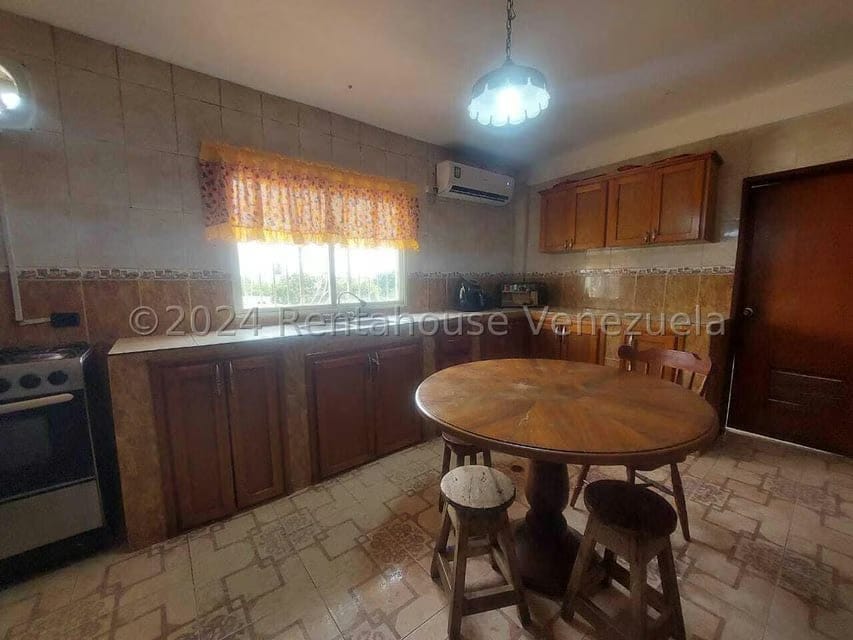 Casa (Duplex) en Venta en Carretera H, Zulia - 2