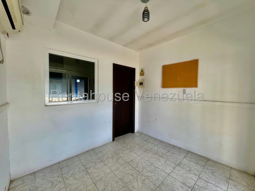Comercial (Local Comercial) en Alquiler en Punto Fijo, Falcon - 7