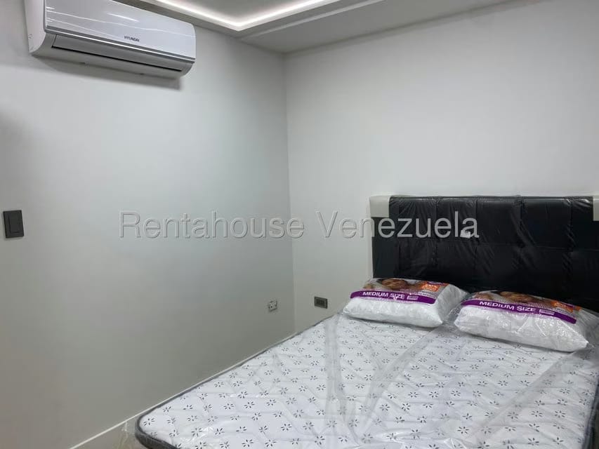 Apartamento (1 Nivel) en Alquiler en Escampadero, Distrito Metropolitano - 20