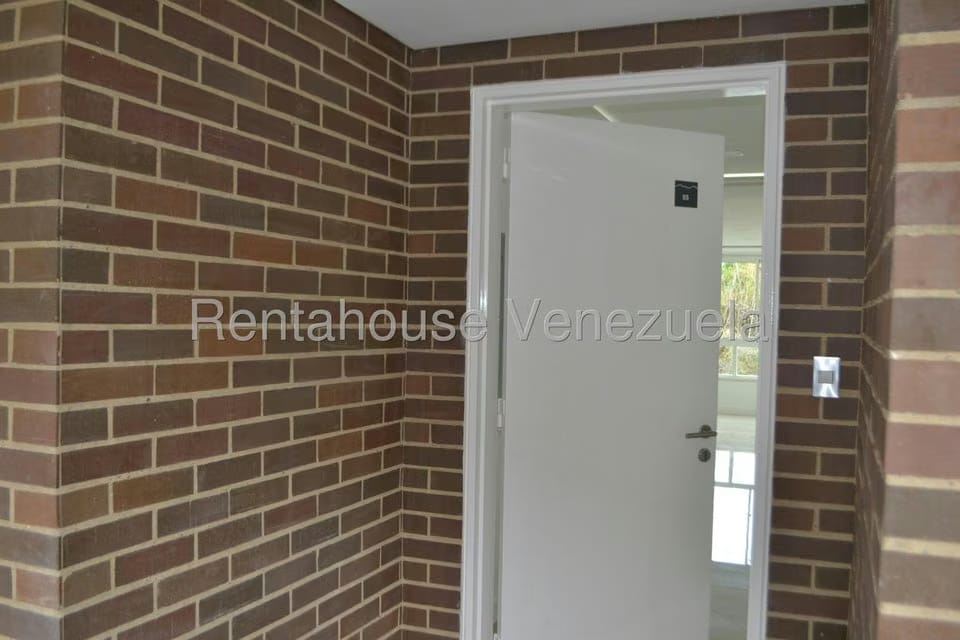 Apartamento (1 Nivel) en Alquiler en Escampadero, Distrito Metropolitano - 23