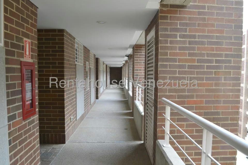 Apartamento (1 Nivel) en Alquiler en Escampadero, Distrito Metropolitano - 25