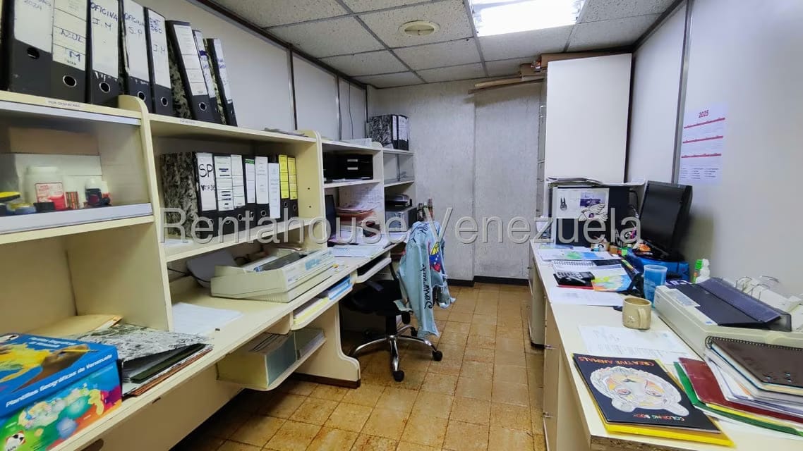 Comercial (Galpon - Deposito) en Venta en San Bernardino, Distrito Metropolitano - 14