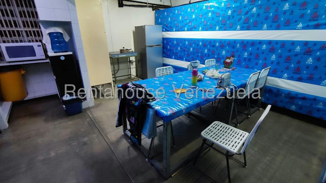 Comercial (Galpon - Deposito) en Venta en San Bernardino, Distrito Metropolitano - 19