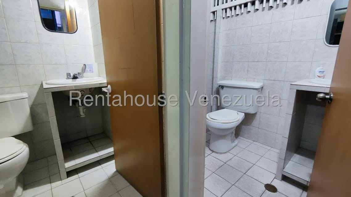 Comercial (Galpon - Deposito) en Venta en San Bernardino, Distrito Metropolitano - 20