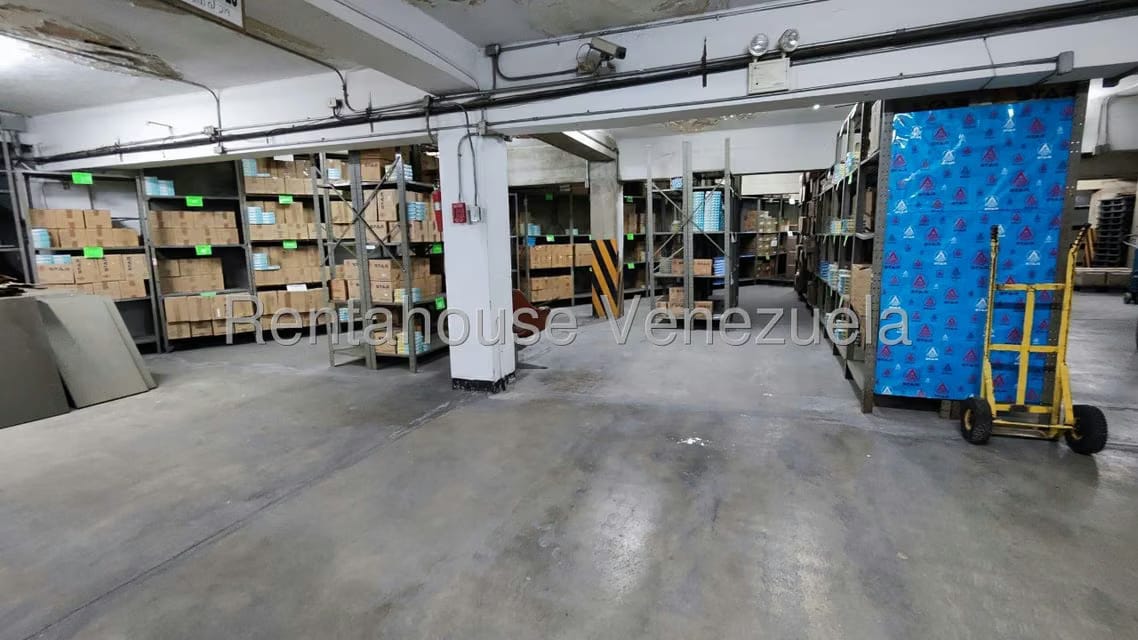 Comercial (Galpon - Deposito) en Venta en San Bernardino, Distrito Metropolitano - 21