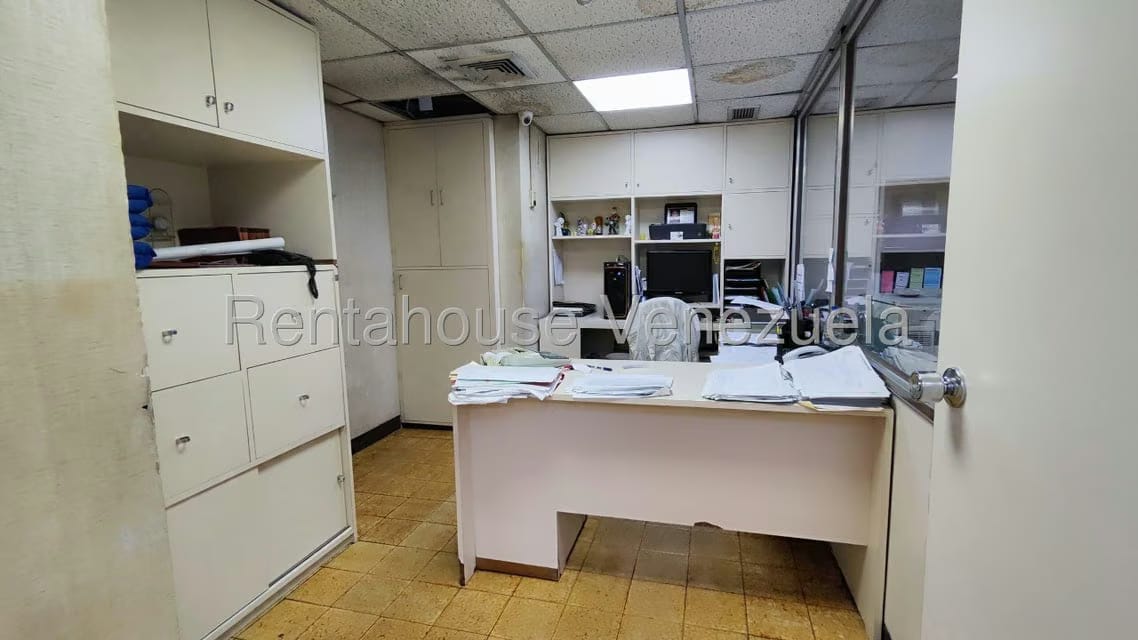 Comercial (Galpon - Deposito) en Venta en San Bernardino, Distrito Metropolitano - 10