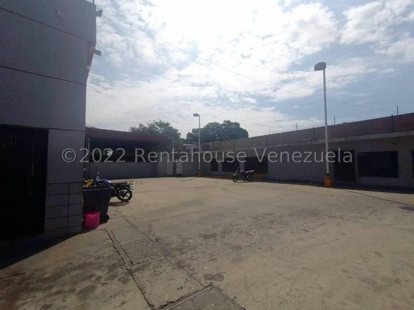 Comercial (Local Comercial) en Venta en Tierra Negra, Zulia - 14
