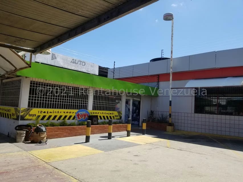 Comercial (Local Comercial) en Venta en Tierra Negra, Zulia - 3