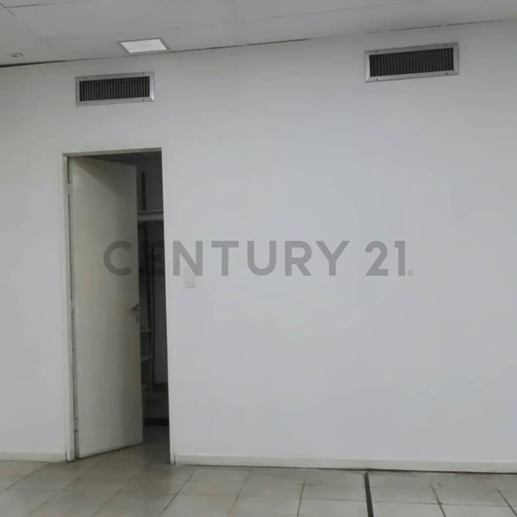 Local Comercial en Venta de 49 m2 en Centro Comercial Plazas las Américas - 6