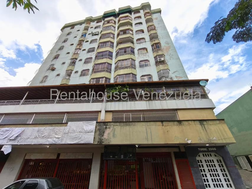 Apartamento (1 Nivel) en Venta en Avenida Victoria, Aragua