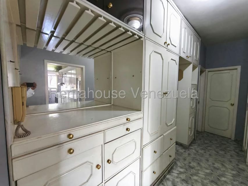 Apartamento (1 Nivel) en Venta en Avenida Victoria, Aragua - 11