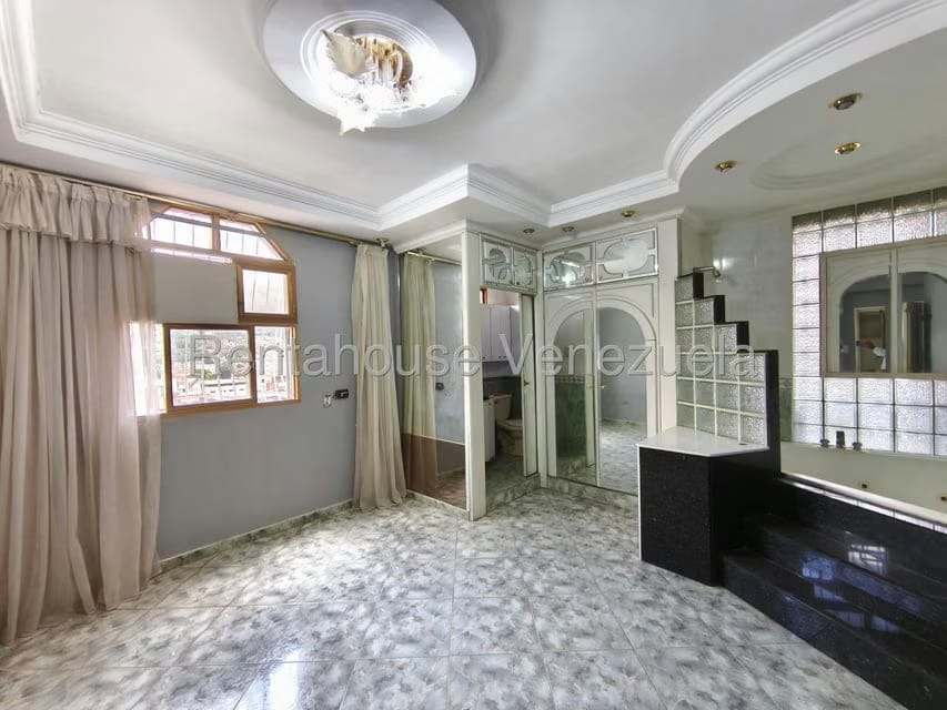 Apartamento (1 Nivel) en Venta en Avenida Victoria, Aragua - 12