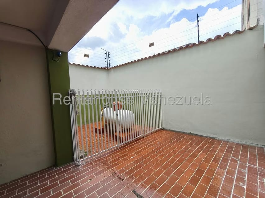 Apartamento (1 Nivel) en Venta en Avenida Victoria, Aragua - 32