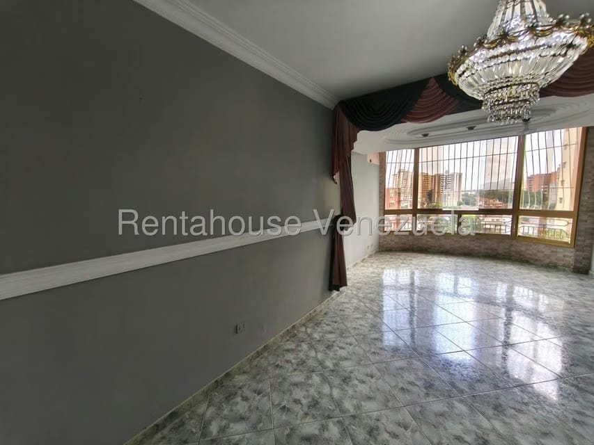 Apartamento (1 Nivel) en Venta en Avenida Victoria, Aragua - 5