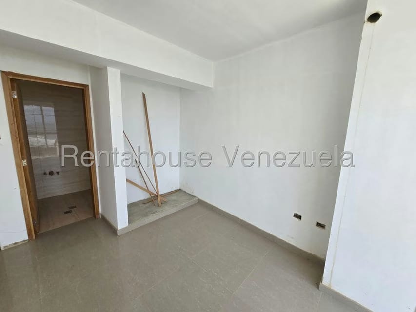 Apartamento (Penthouse) en Venta en Agua Sal, Miranda - 14