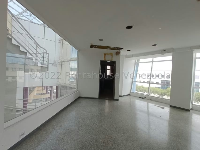 Comercial (Oficina) en Alquiler en Castillito, Carabobo - 9