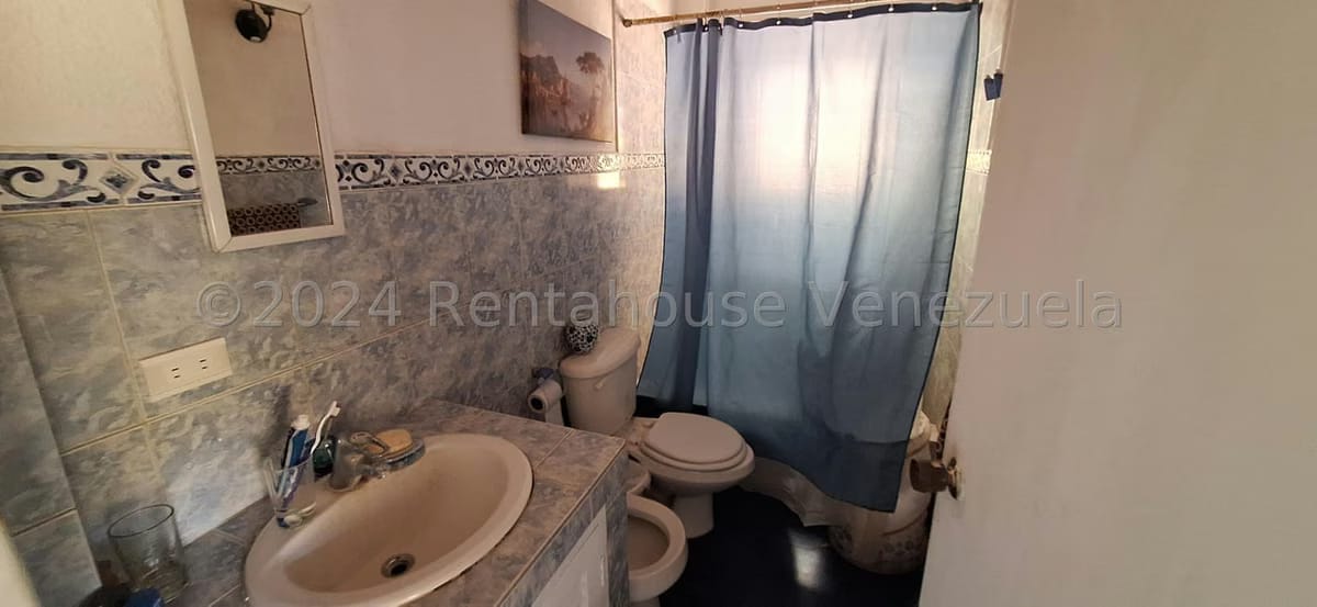 Casa (Duplex) en Venta en Los Naranjos del Cafetal, Distrito Metropolitano - 16
