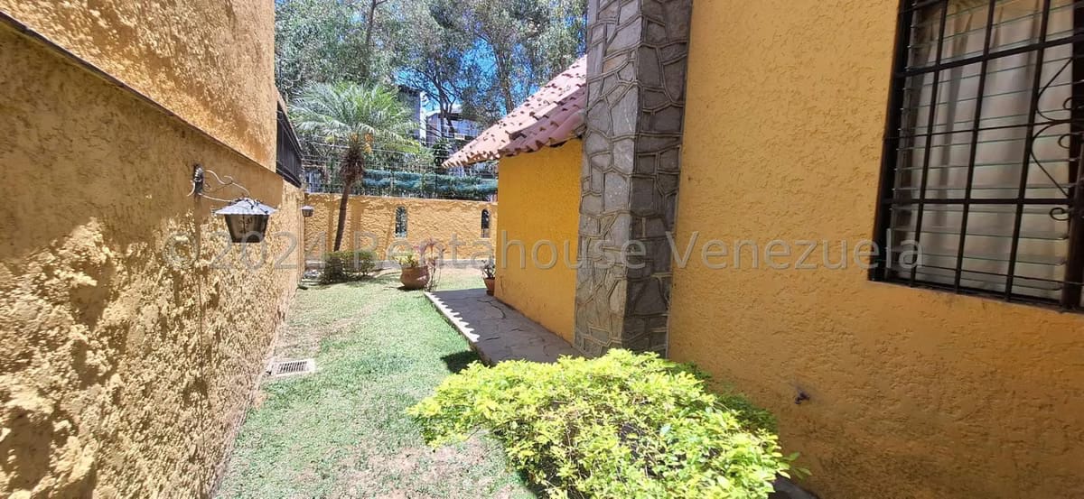 Casa (Duplex) en Venta en Los Naranjos del Cafetal, Distrito Metropolitano - 19