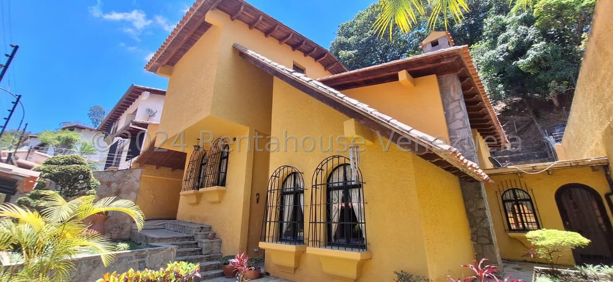 Casa (Duplex) en Venta en Los Naranjos del Cafetal, Distrito Metropolitano - 3