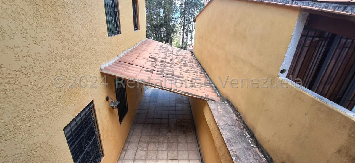 Casa (Duplex) en Venta en Los Naranjos del Cafetal, Distrito Metropolitano - 5