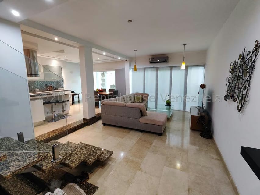 Casa (Duplex) en Venta en Morichal, Aragua - 2