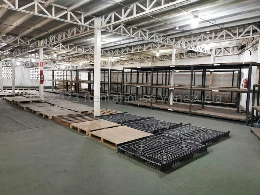 Comercial (Edificio) en Venta en Vista Alegre, Distrito Metropolitano - 10