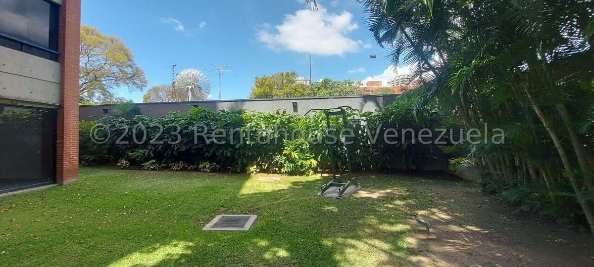 Apartamento (Penthouse) en Venta en Los Chorros, Distrito Metropolitano - 35