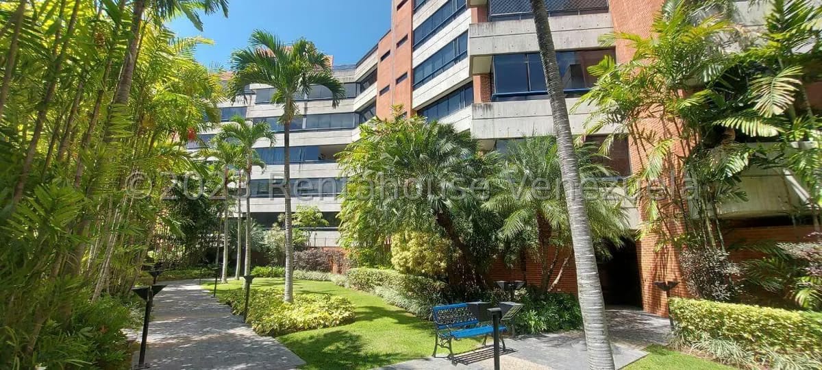 Apartamento (Penthouse) en Venta en Los Chorros, Distrito Metropolitano - 37