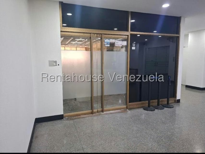 Comercial (Galpon - Deposito) en Alquiler en Boleita Norte, Distrito Metropolitano - 10