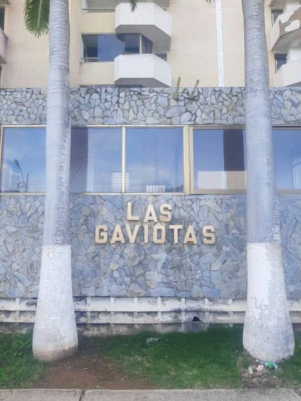 AMPLIO APARTAMENTO EN VENTA CERCA DE TODO