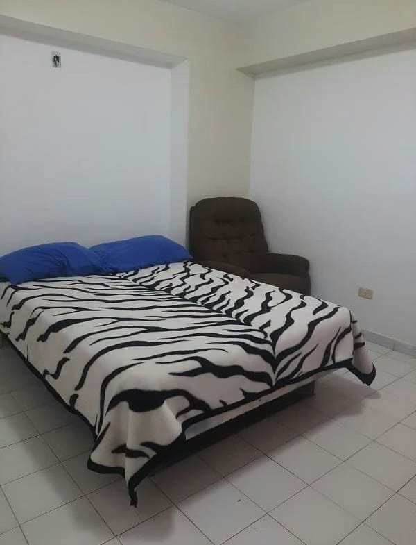 AMPLIO APARTAMENTO EN VENTA CERCA DE TODO - 9